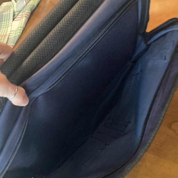 NWOT Cooler Seat - holds up to 220 lb. - Picture 12 of 16